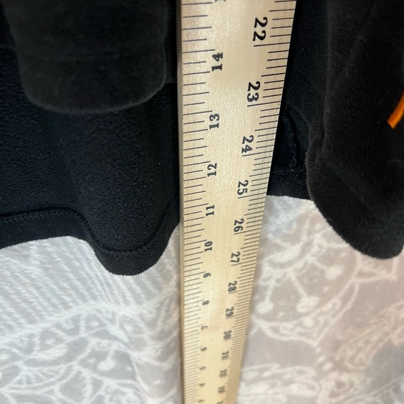 LUCY BLACK FLEECE EUC M JACKET PULLOVER - Picture 3 of 8